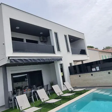 Villa Ewa & Tomi Dramalj Exterior photo